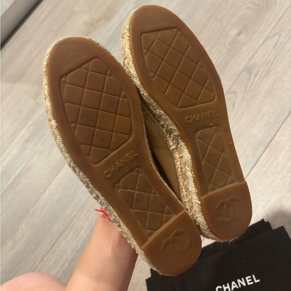 Chanel lambskin espadrilles size 35 - Picture 2 of 7